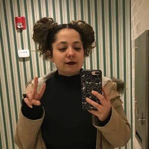 Meet your Posher, Jovene